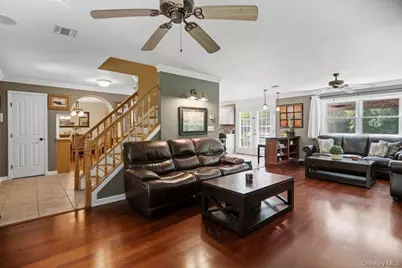 131 Jamaica Avenue, Medford, NY 11763 - Photo 7