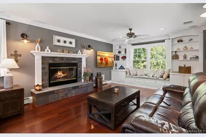 131 Jamaica Avenue, Medford, NY 11763 - Photo 9