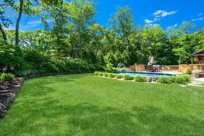131 Jamaica Avenue, Medford, NY 11763 - Photo 35
