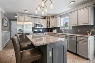 131 Jamaica Ave, Medford, NY 11763 - Photo 15