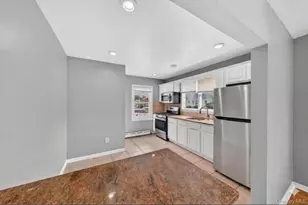 86 Remsen Ave, Hempstead, NY 11550 - Photo 9
