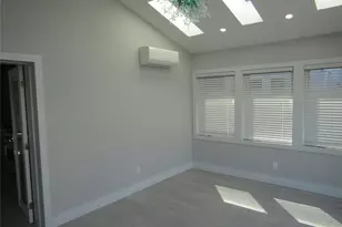 89 Kenneth Pl, New Hyde Park, NY 11040 - Photo 19