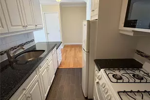27110 Grand Central Pkwy, Floral Park, NY 11005 - Photo 3