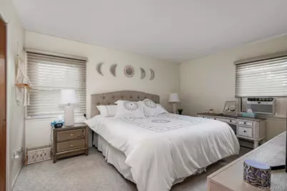 672 Windmill Avenue, West Babylon, NY 11704 - Photo 19