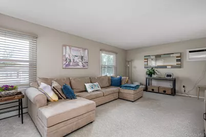 672 Windmill Avenue, West Babylon, NY 11704 - Photo 21