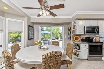 27 Winslow Lane, Smithtown, NY 11787 - Photo 17