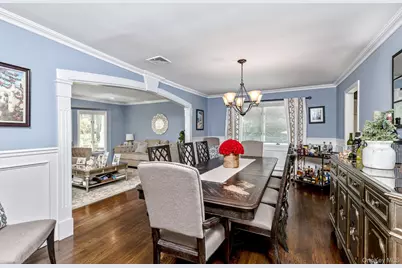 27 Winslow Lane, Smithtown, NY 11787 - Photo 9