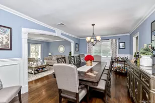 27 Winslow Ln, Smithtown, NY 11787 - Photo 9