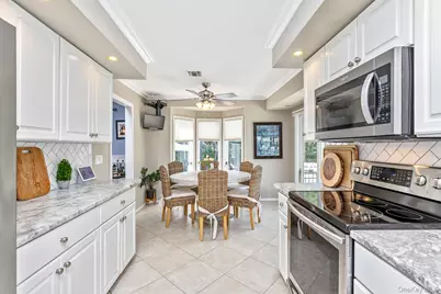 27 Winslow Lane, Smithtown, NY 11787 - Photo 15