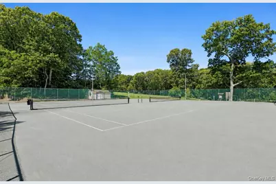 364 Woodland Court, Coram, NY 11727 - Photo 15