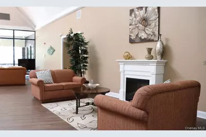364 Woodland Court, Coram, NY 11727 - Photo 21