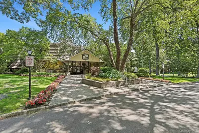 364 Woodland Court, Coram, NY 11727 - Photo 11