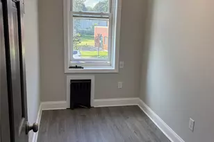 19314 S Jamaica Ave, Hollis, NY 11423 - Photo 9