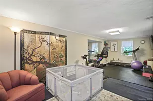 61 Ridgewood Dr, Pleasantville, NY 10570 - Photo 23