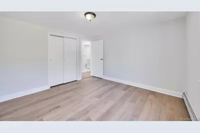 7 Sunrise Lane, Levittown, NY 11756 - Photo 21