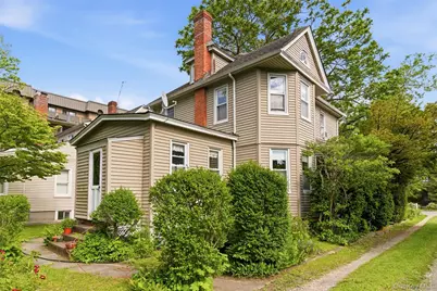 149 Maple Avenue, Westbury, NY 11590 - Photo 3