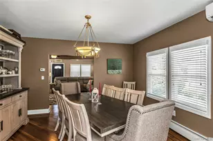 638 6th Ave, New Hyde Park, NY 11040 - Photo 9