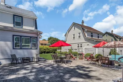 638 6th Avenue, New Hyde Park, NY 11040 - Photo 23