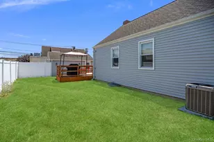 149 Arlington St, Mineola, NY 11501 - Photo 21