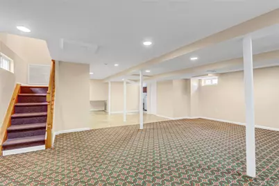 32 3rd Avenue, New Hyde Park, NY 11040 - Photo 23