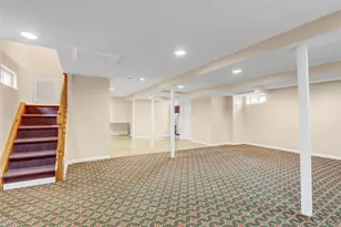 32 3rd Ave, New Hyde Park, NY 11040 - Photo 23