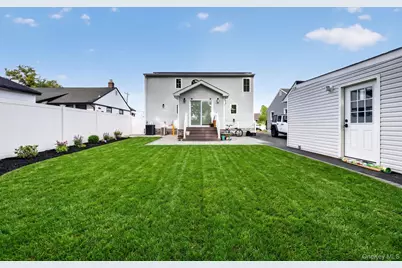 99 Kuhl Avenue, Hicksville, NY 11801 - Photo 25