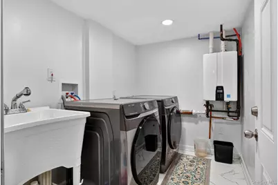 99 Kuhl Avenue, Hicksville, NY 11801 - Photo 23