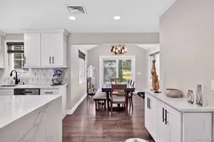 99 Kuhl Ave, Hicksville, NY 11801 - Photo 9