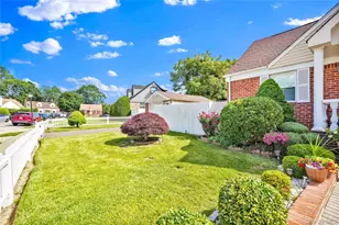 3 Ash Ct, Hempstead, NY 11550 - Photo 3