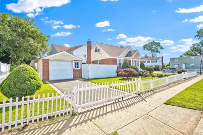 3 Ash Court, Hempstead, NY 11550 - Photo 5