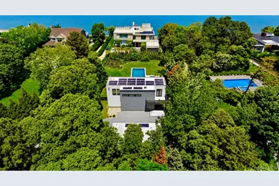 8 Old North Highway #A, Hampton Bays, NY 11946 - Photo 1