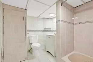 103-22 123rd St, Richmond Hill, NY 11419 - Photo 29