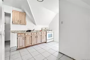 103-22 123rd St, Richmond Hill, NY 11419 - Photo 23