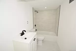 235 E 1st St, Deer Park, NY 11729 - Photo 11