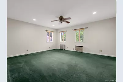 215 Middle Neck Road #3A - BUILDING 8, Great Neck, NY 11021 - Photo 17
