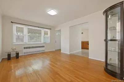 51 Hickory Road, Port Washington, NY 11050 - Photo 3