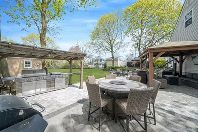 51 W Lake Drive, Patchogue, NY 11772 - Photo 27