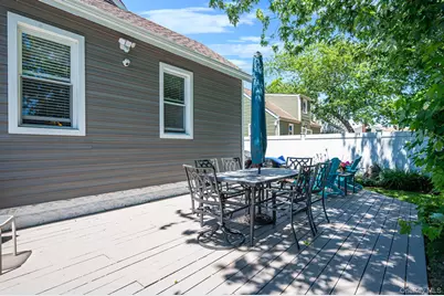 590 S 7th Street, Lindenhurst, NY 11757 - Photo 27