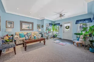590 S 7th St, Lindenhurst, NY 11757 - Photo 7