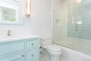7 Pine Dr, Great Neck, NY 11021 - Photo 27