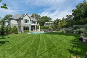 7 Pine Dr, Great Neck, NY 11021 - Photo 37