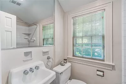 433 Park Avenue, Manhasset, NY 11030 - Photo 25