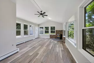 29 Pearsall Street, Babylon, NY 11702 - Photo 21