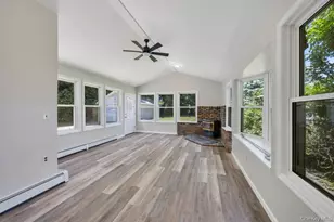 29 Pearsall St, Babylon, NY 11702 - Photo 21