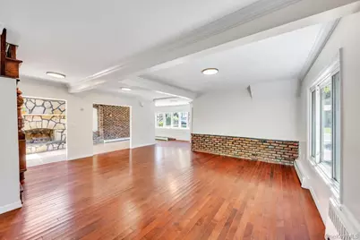 29 Pearsall Street, Babylon, NY 11702 - Photo 13