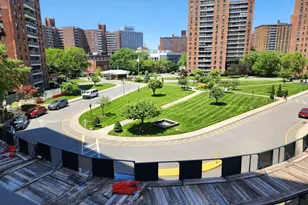 61-45 98th St, Rego Park, NY 11374 - Photo 7