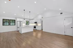 85 Kenneth Ave, Huntington, NY 11743 - Photo 5