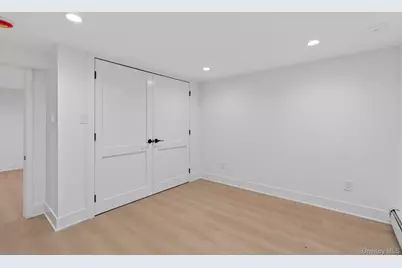 85 Kenneth Avenue, Huntington, NY 11743 - Photo 25