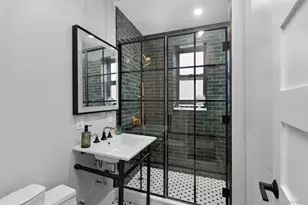 325 Main St, White Plains, NY 10601 - Photo 5