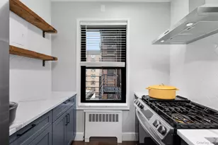 325 Main St, White Plains, NY 10601 - Photo 7
